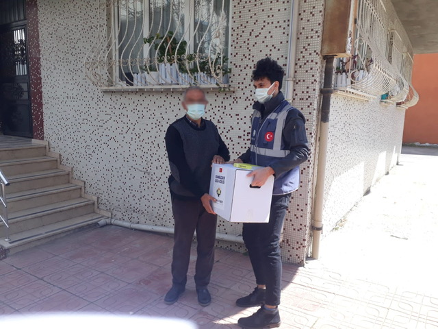 İhlas Vakfı hayırseverlerin bağışlarını ihtiyaç sahiplerine ulaştırıyor